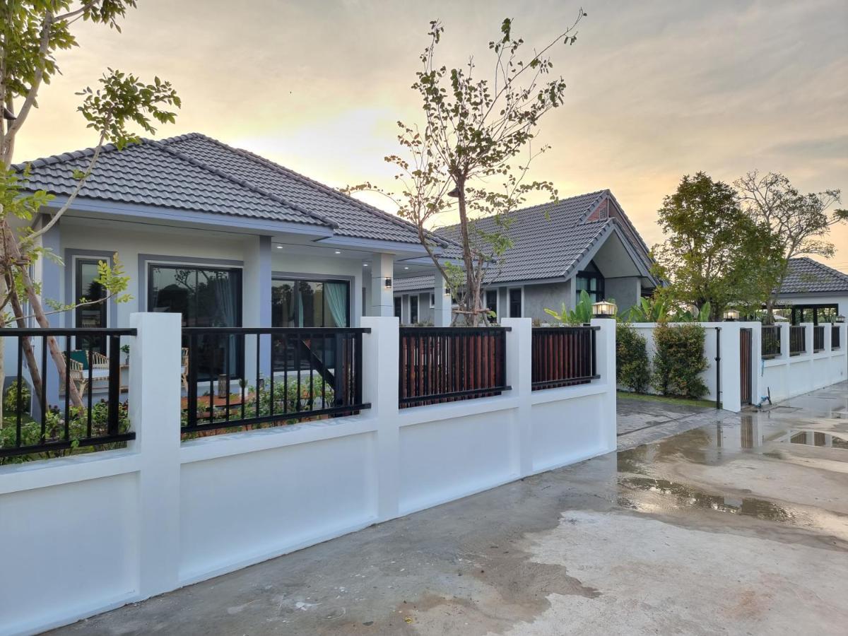Baan Dalah Buriram Villa Exterior photo